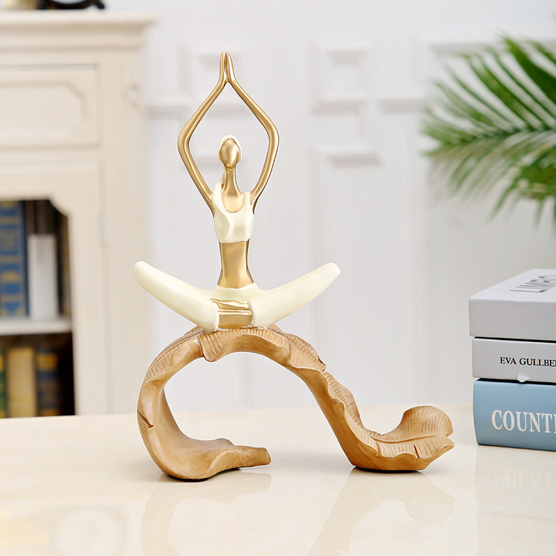 Home Gym Yoga Room - İskandinav Yoga Kızı Küçük Süsler Ev